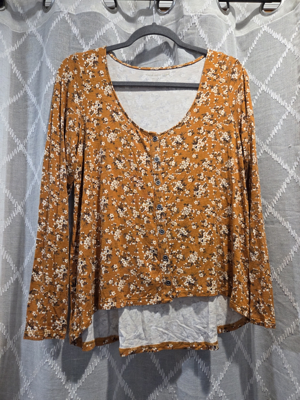 American Eagle Outfitters Rust Floral Button-Front Long Sleeve Top